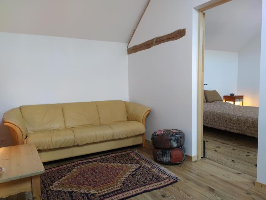 Superbe Appartement Dans Charmant Corps De Ferme Acheres-la-Foret Exterior foto